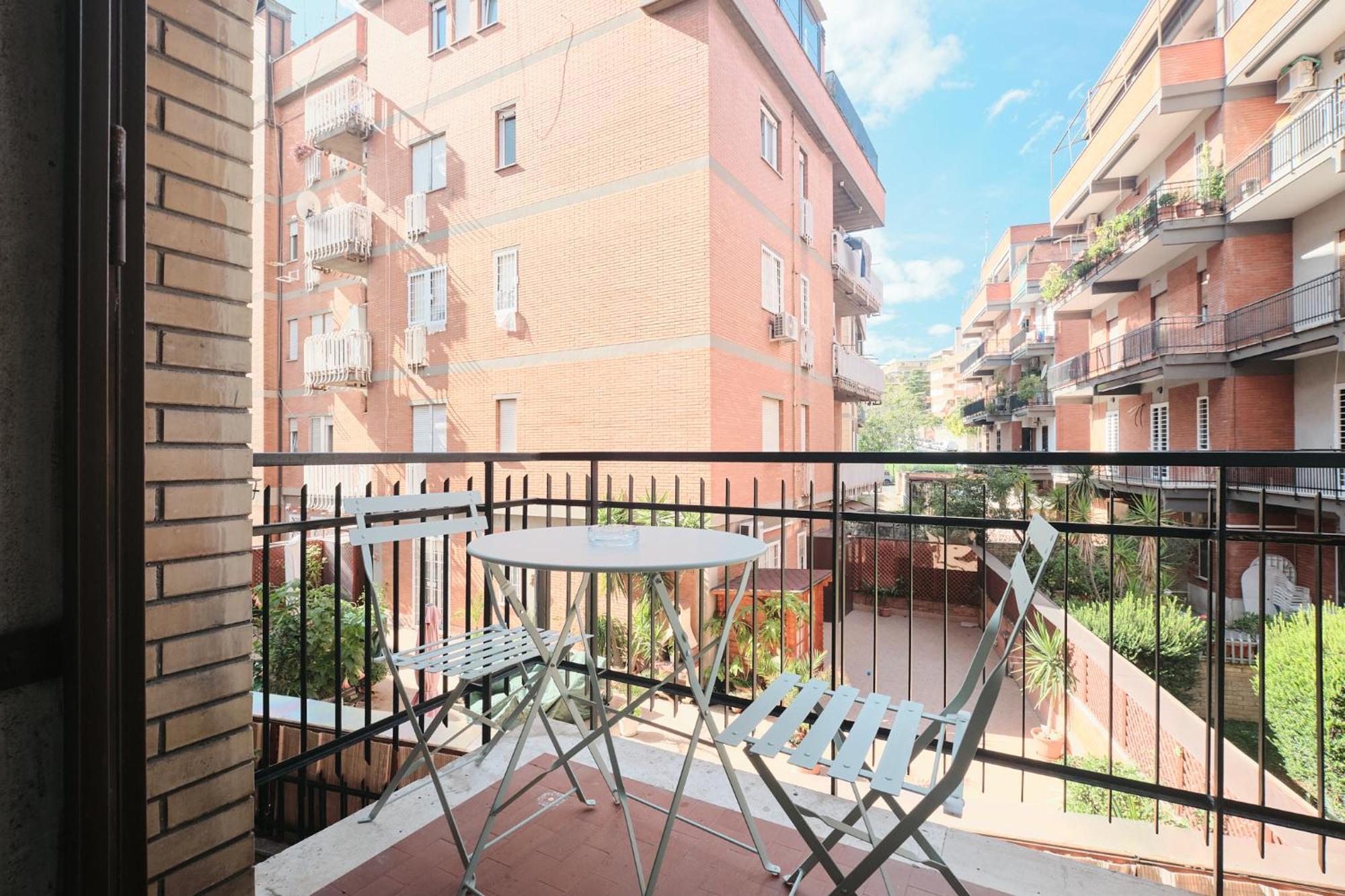 Parcheggio Gratuito, Wi-fi -netflix & Ac * Rom